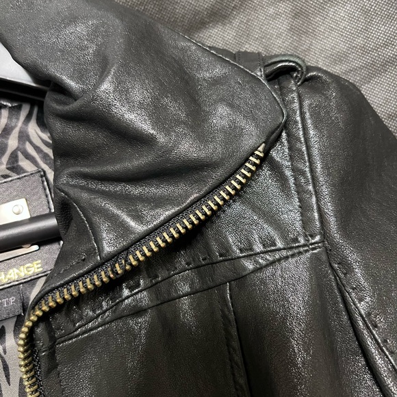 Style Exchange x Mackage Leather Jacket - Picture 11 of 11